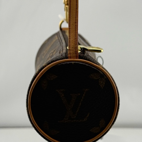 Louis Vuitton Monogram Papillon Authentic hand Bag - Picture 8 of 10